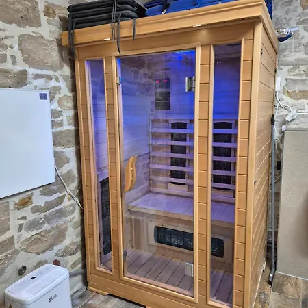 Doppelzimmer Carmen - Sauna, Badewanne, Wlan Apartamento Pula