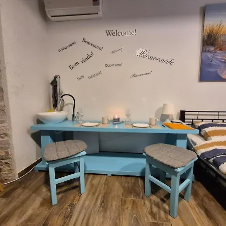 Doppelzimmer Carmen - Sauna, Badewanne, Wlan Apartamento Pula