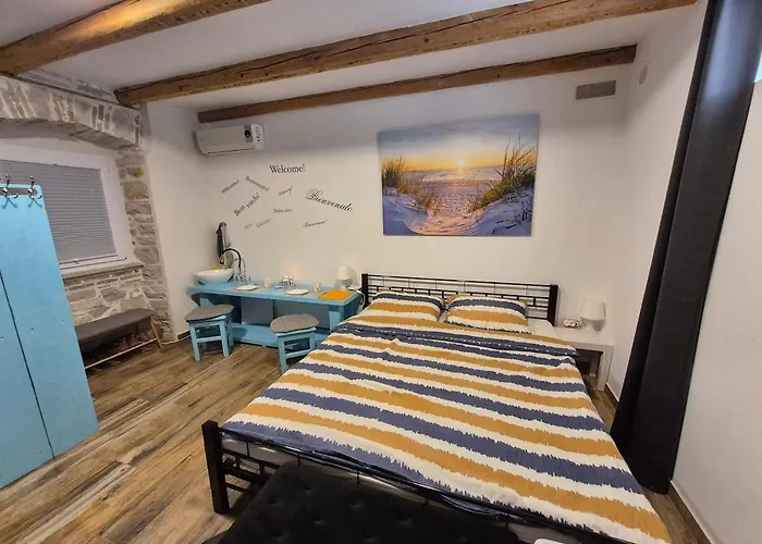 Doppelzimmer Carmen - Sauna, Badewanne, Wlan 풀라