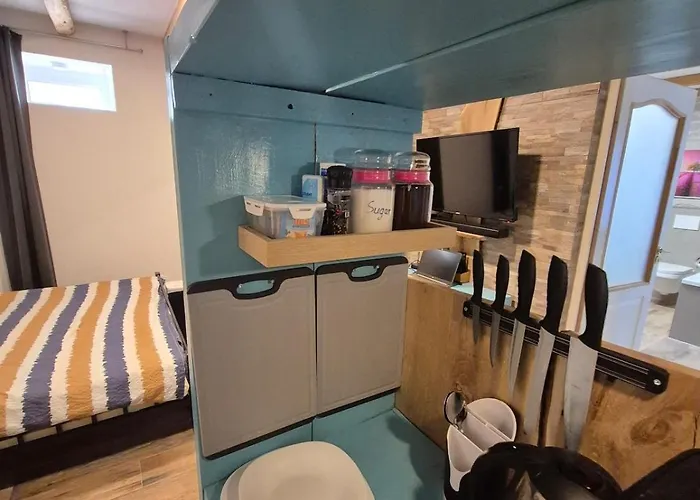 Doppelzimmer Carmen - Sauna, Badewanne, Wlan 아파트 *